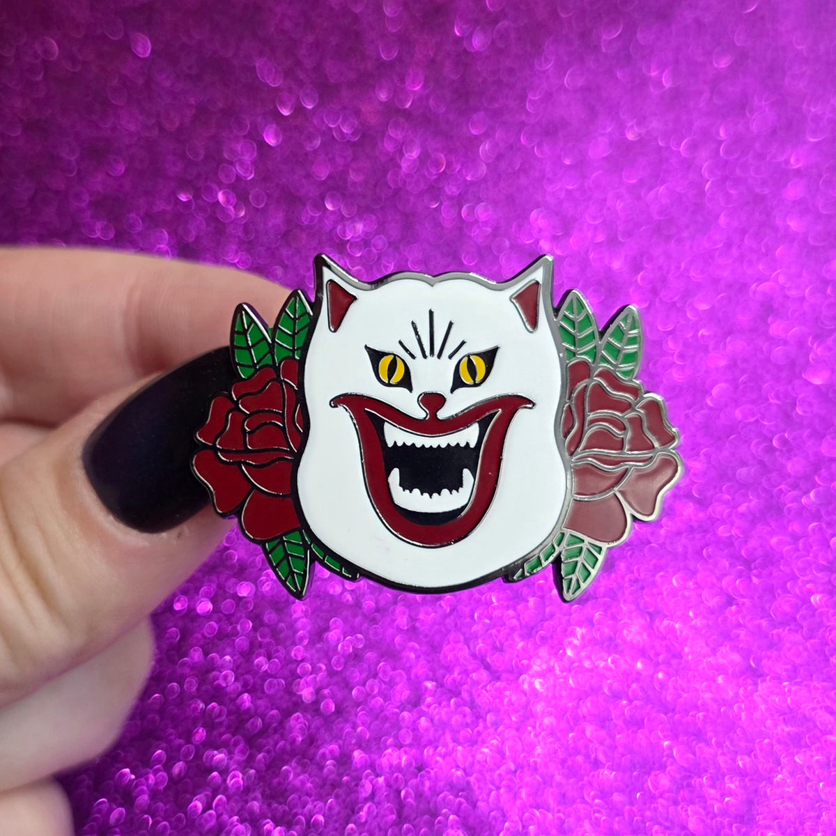Hausu Enamel Pin